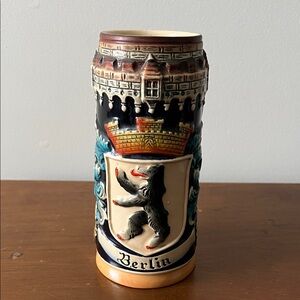Vintage Berlin Heritage Ceramic Beer Stein Glass